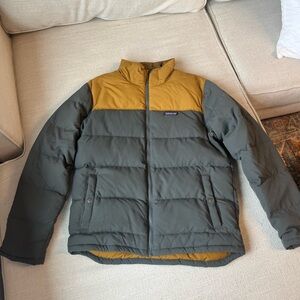 Patagonia Men's Gray and Mustard Puffer Jacket